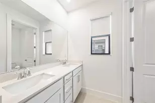 2652 NW 87th Ter, Hollywood, FL 33024 - Photo 17