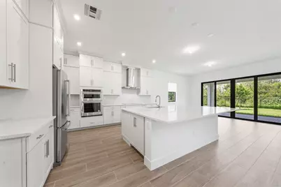 2652 NW 87th Terrace, Hollywood, FL 33024 - Photo 5