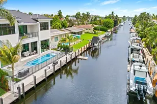 2420 NE 48th St, Pompano Beach, FL 33064 - Photo 7