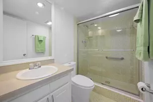 2901 S Palm Aire Dr, Pompano Beach, FL 33069 - Photo 15