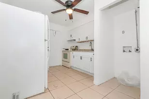404 NE 4th St, Pompano Beach, FL 33060 - Photo 21