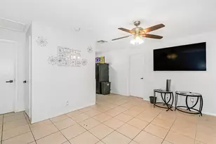 404 NE 4th St, Pompano Beach, FL 33060 - Photo 9