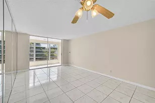 9460 Sunrise Lakes Blvd, Sunrise, FL 33322 - Photo 27