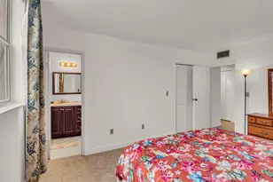 2840 Somerset Dr, Lauderdale Lakes, FL 33311 - Photo 19