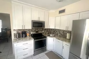 2508 Bay Dr, Pompano Beach, FL 33062 - Photo 11