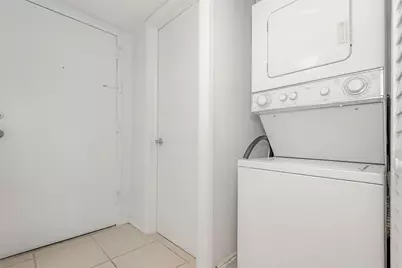 100 Lakeview Drive #206, Weston, FL 33326 - Photo 23