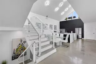 303 SW 9th St, Fort Lauderdale, FL 33315 - Photo 5