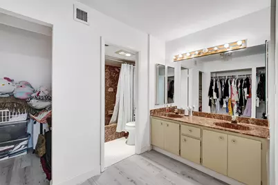 2800 N 46th Avenue #A404, Hollywood, FL 33021 - Photo 37