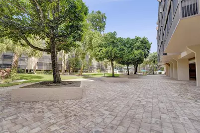 2800 N 46th Avenue #A404, Hollywood, FL 33021 - Photo 67