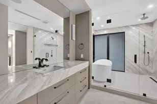 2533 Aqua Vista Blvd, Fort Lauderdale, FL 33301 - Photo 47