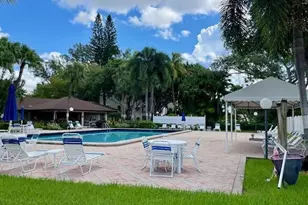 3151 S Palm Aire Dr Unit, Pompano Beach, FL 33069 - Photo 3