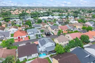 18811 NW 80th Ave, Hialeah, FL 33015 - Photo 13