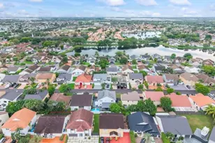 18811 NW 80th Ave, Hialeah, FL 33015 - Photo 11