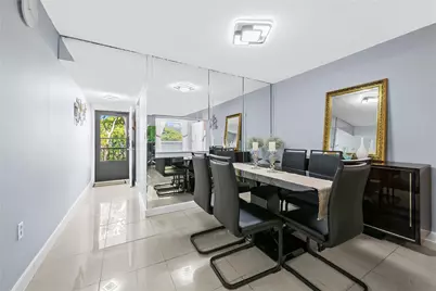 471 N Pine Island Road #302d, Plantation, FL 33324 - Photo 5