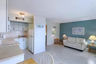 1200 Colonnades Dr, Fort Pierce, FL 34949 - Photo 7