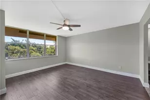 7080 Environ Blvd, Lauderhill, FL 33319 - Photo 21