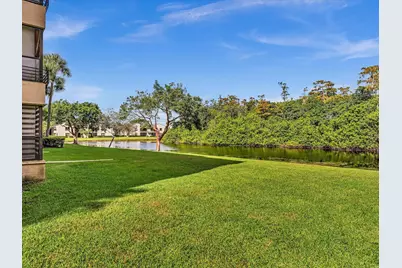 2659 N Carambola Circle #106, Pompano Beach, FL 33066 - Photo 5