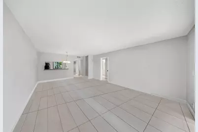 2202 S Cypress Bend Drive #207, Pompano Beach, FL 33069 - Photo 7