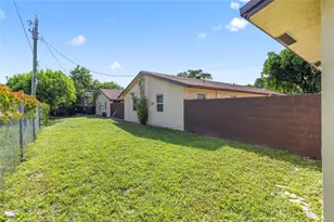 237 NW 12th Ct, Pompano Beach, FL 33060 - Photo 17