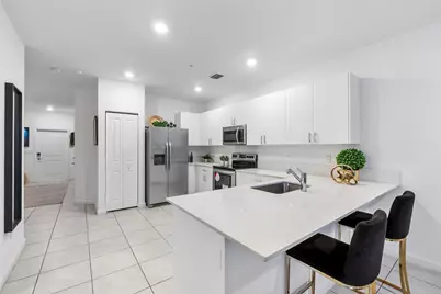 15987 SW 2nd Place, Hollywood, FL 33027 - Photo 9