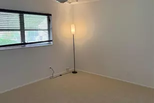 2141 NE 1st Ct, Boynton Beach, FL 33435 - Photo 9