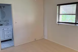 2141 NE 1st Ct, Boynton Beach, FL 33435 - Photo 11