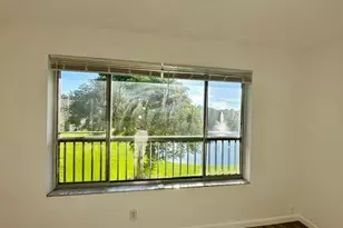 927 Twin Lakes Unit, Coral Springs, FL 33071 - Photo 5