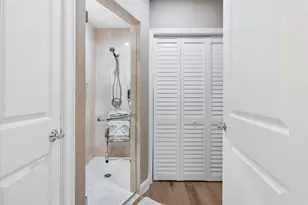 16135 Emerald Estates Dr, Weston, FL 33331 - Photo 39