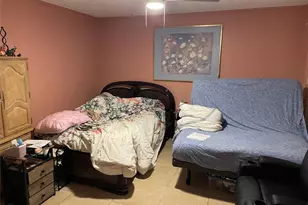 8580 SW 17th St, Davie, FL 33324 - Photo 9