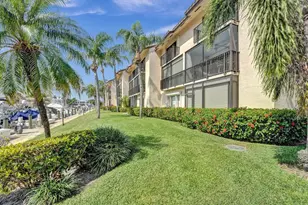 240 Captains Walk, Delray Beach, FL 33483 - Photo 5