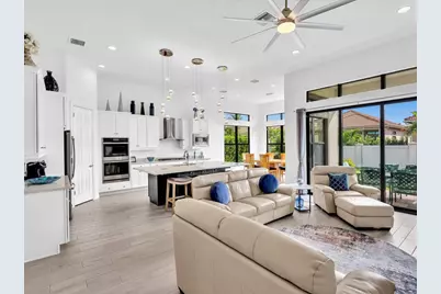 8928 Bastille Circle, Parkland, FL 33076 - Photo 11