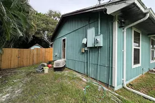 6101 Balsam Dr, Fort Pierce, FL 34982 - Photo 3