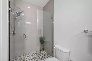 737 SE 1st Ct, Pompano Beach, FL 33060 - Photo 37