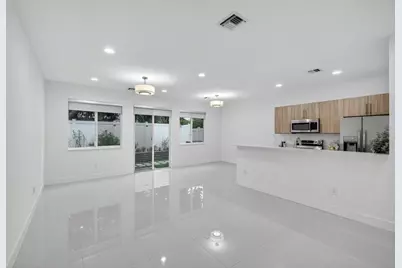 737 SE 1st Court #737, Pompano Beach, FL 33060 - Photo 5