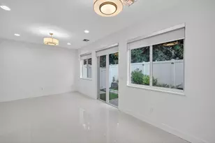 737 SE 1st Ct, Pompano Beach, FL 33060 - Photo 13
