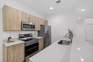 737 SE 1st Ct, Pompano Beach, FL 33060 - Photo 7