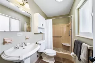 1711 NE 40th Ct, Oakland Park, FL 33334 - Photo 21