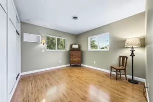 1711 NE 40th Ct, Oakland Park, FL 33334 - Photo 23