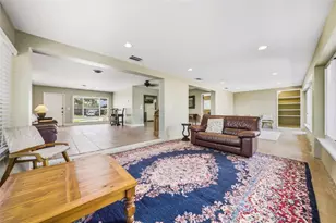 1711 NE 40th Ct, Oakland Park, FL 33334 - Photo 15