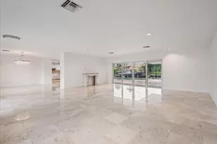 40 Isla Bahia Dr, Fort Lauderdale, FL 33316 - Photo 9