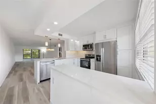 3201 Portofino Point, Pompano Beach, FL 33066 - Photo 5