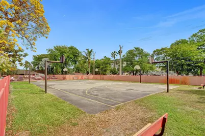 2614 W 65th Street, Hialeah, FL 33016 - Photo 39