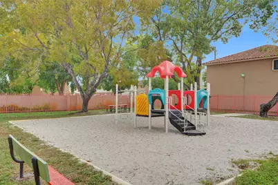 2614 W 65th Street, Hialeah, FL 33016 - Photo 37