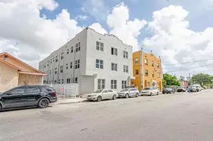 1051 NW 2nd St, Miami, FL 33128 - Photo 1