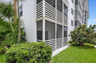 3050 NE 16th Ave, Oakland Park, FL 33334 - Photo 23