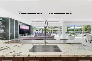 14 N Isla Bahia Dr, Fort Lauderdale, FL 33316 - Photo 19