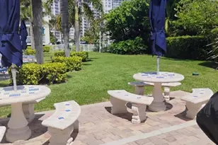 301 N Ocean Blvd, Pompano Beach, FL 33062 - Photo 11