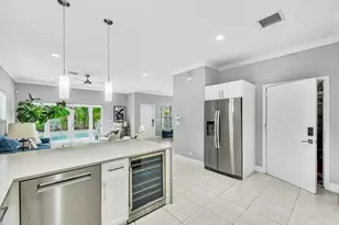 1251 NE 32nd St, Oakland Park, FL 33334 - Photo 19