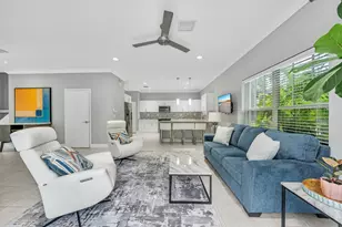 1251 NE 32nd St, Oakland Park, FL 33334 - Photo 17