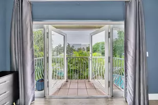 1251 NE 32nd St, Oakland Park, FL 33334 - Photo 43